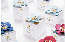Load image into Gallery viewer, New Arrivals Custom wedding Favors Candy Box/Elegant 3D Flower Square Gift Box-Modern and Stylish Event Anniversary Gift Favor Box Packaging