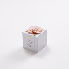 Load image into Gallery viewer, New Arrivals Custom wedding Favors Candy Box/Elegant 3D Flower Square Gift Box-Modern and Stylish Event Anniversary Gift Favor Box Packaging
