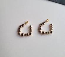 Load image into Gallery viewer, Vintage Gold C-Shape Earrings with Black Resin Square – Retro Stud Statement Jewelry