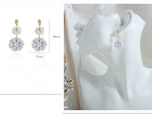 Load image into Gallery viewer, Peal Daisy Gold Earrings |Daisy flower drop earrings, Wedding earrings, Flower girl gift, Ladies White Flower Dangles gold earrings