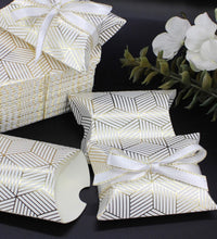 Load image into Gallery viewer, 25PCS Custom Candy Favor Boxes – Personalized Wedding & Baby Shower Gift Packaging with Tags