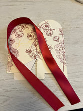 Load image into Gallery viewer, Floral Candy Favor Boxes – 2.56in Wedding & Party Gift Boxes with Ribbon, Treat & Holiday Packaging (Set of 20)