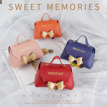 Load image into Gallery viewer, PU Gift Handbag Luxury Wedding Favors Box /Bridal Gift Bag/Elegant Leather Gift Box/PU Box/Jewelry Box, Bridal Shower Party Favors Box