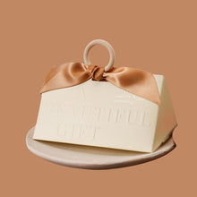 Load image into Gallery viewer, 10PCS Creative Candy Bags – Wedding Favors & Party Gifts with Ribbon and Gold Foil Embossed Text