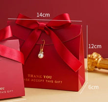 Load image into Gallery viewer, 20 PCS Luxury Pearl Ribbon Candy Bags – Wedding Favor & Gift Bags with Gold Foil Text