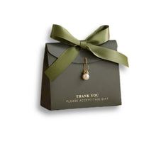 Load image into Gallery viewer, 20PCS Dark Green Ribbon Pearl Gift Boxes – Custom Wedding Favor Candy Bags for Bridal Shower, Birthday, Anniversary & Holiday Events