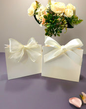 Load image into Gallery viewer, 20PCS Ivory Gift Bags with Ribbon – Personalized Foil Logo Favor Bags for Weddings, Parties, Jewelry & Holiday Gifts