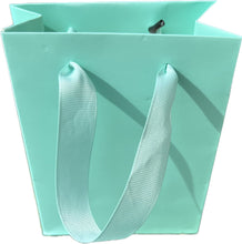 Load image into Gallery viewer, 20PCS/Personalized Candy Box/Bag Custom Logo gift bags/Wedding Favors &amp; Party Gifts Ribbon Bag Paper Bag /Wedding/Birthday Party Favors Bag/
