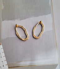 Load image into Gallery viewer, Earrings Geometric Gold/ Best Gift for HER/ YOU /Geometric Earrings / Best gift for mother&#39;s day
