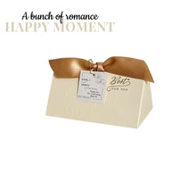 Load image into Gallery viewer, ivory Paper Boxes wedding favor box 
