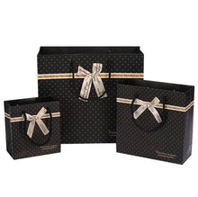 Load image into Gallery viewer, Gift Bags for Guests


